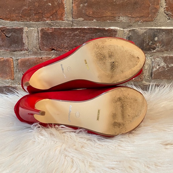 Dollhouse Spyglass Red Open Toe Heels, Size 11 - Picture 13 of 16